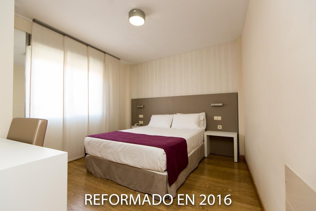 Di' Carlo Hotel Madrid Luaran gambar