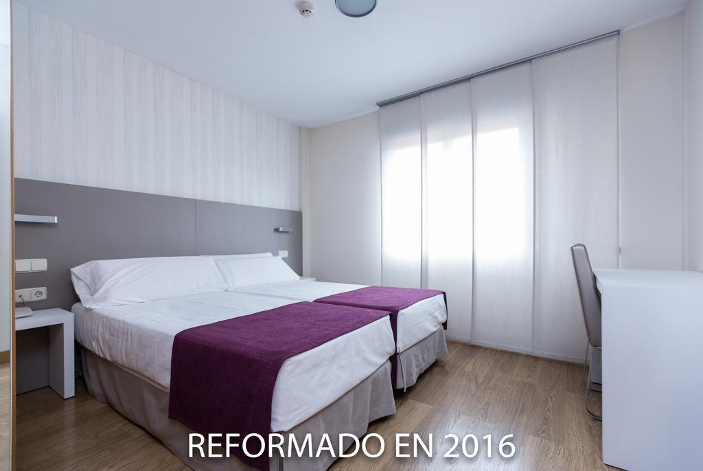 Di' Carlo Hotel Madrid Luaran gambar
