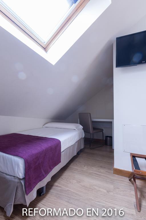 Di' Carlo Hotel Madrid Luaran gambar